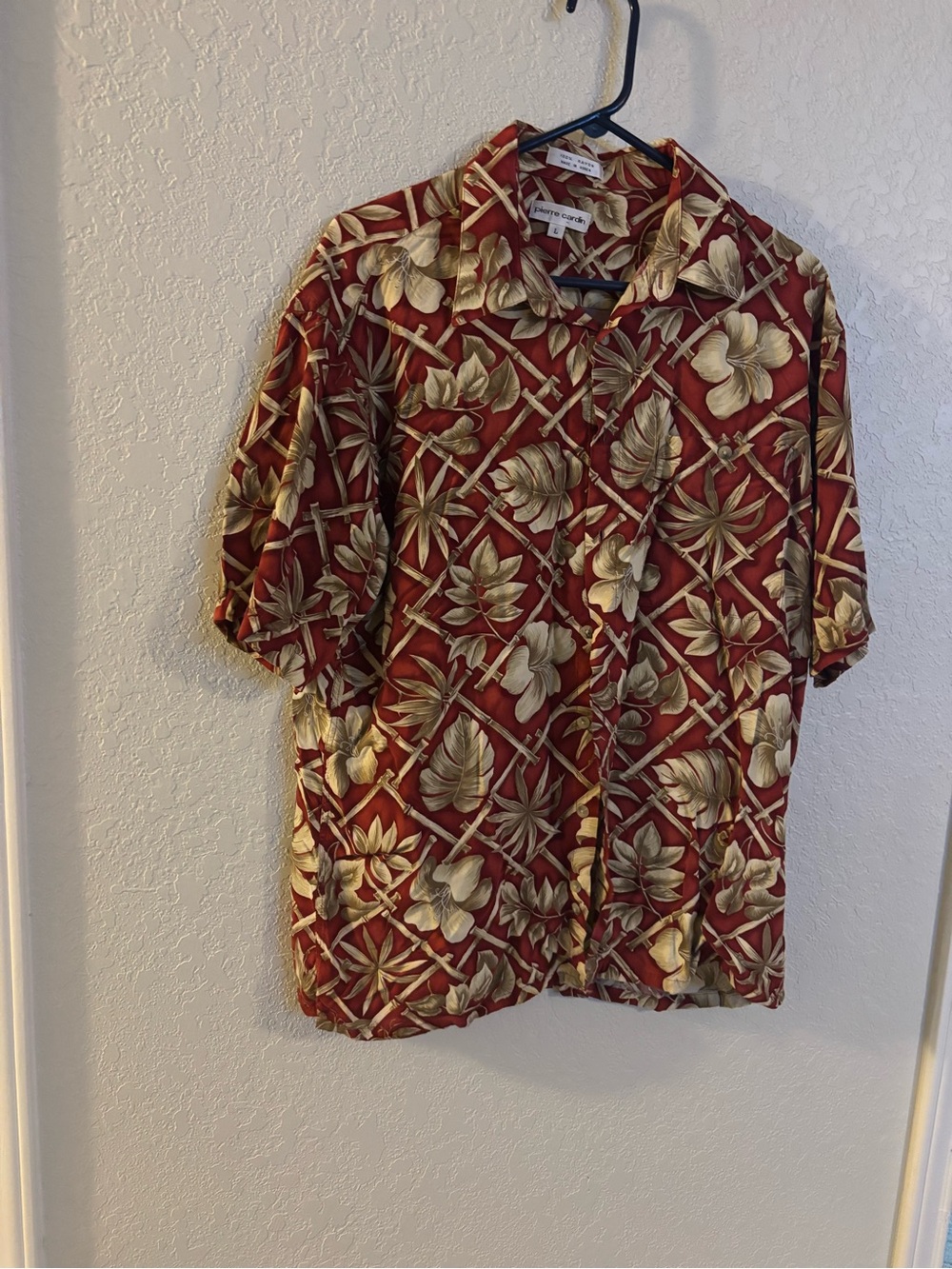 Pierre Cardin Men's Red Floral Short-Sleeve Button-Down Camp Shirt